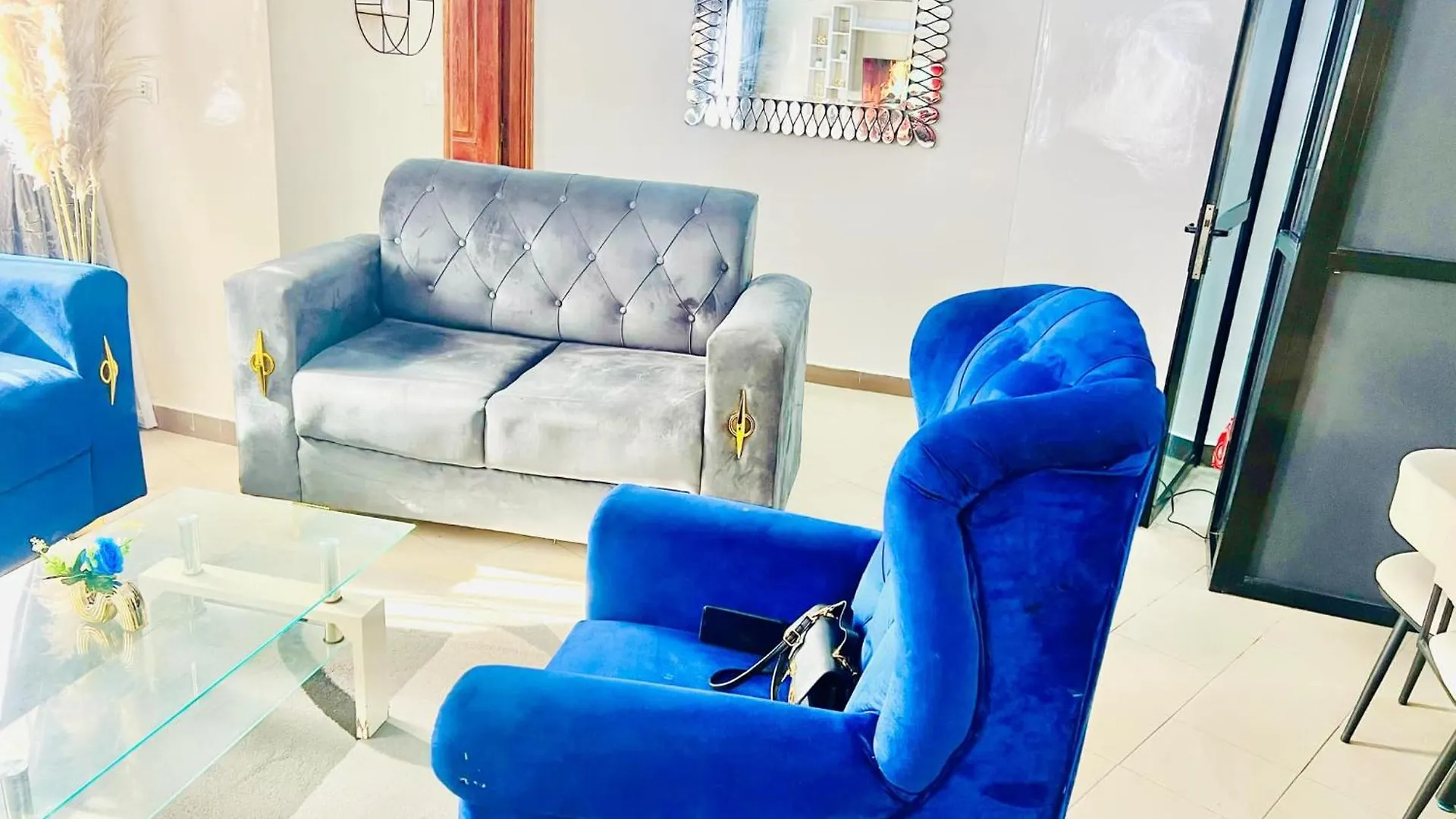Blue Studio De Bella Dakar